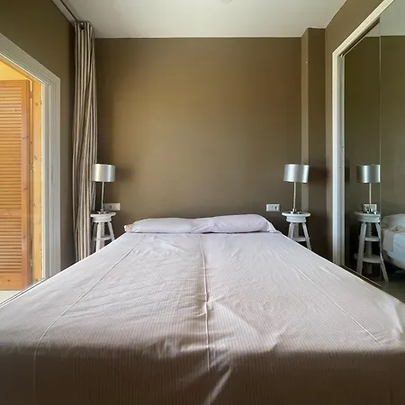 Campomanes Luxury Terrace Apartment